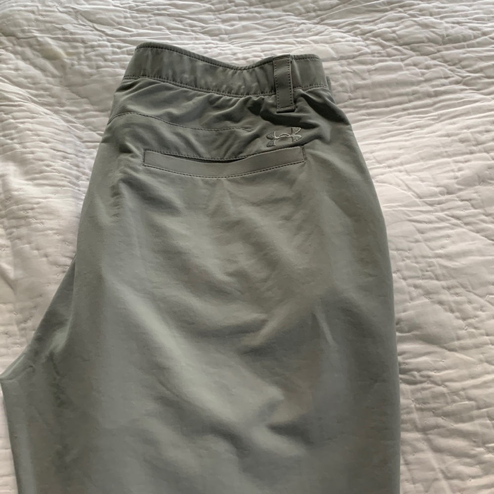 Mens UNDERARMOUR Golf Pants - EUC